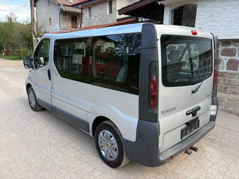 Renault Trafic 1.9 DTI, снимка 5 - Бусове и автобуси - 51895617