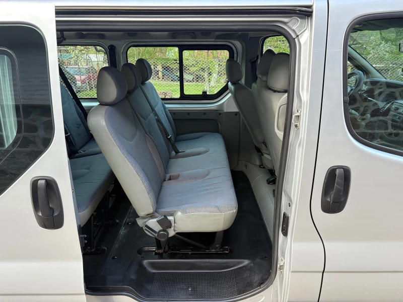 Renault Trafic 1.9 DTI, снимка 12 - Бусове и автобуси - 51895617