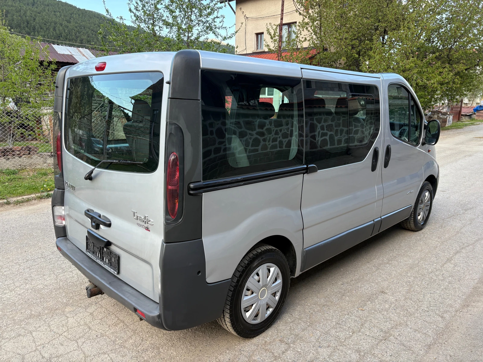 Renault Trafic 1.9 DTI - изображение 7