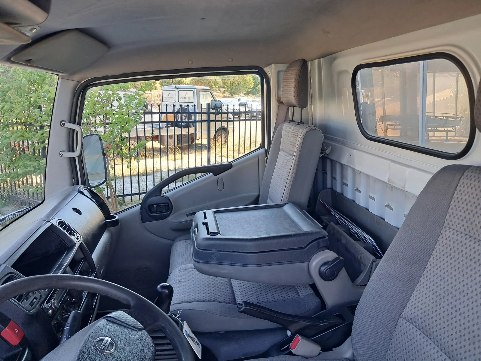 Nissan Capstar 130кс Б категория , снимка 14 - Бусове и автобуси - 55506246