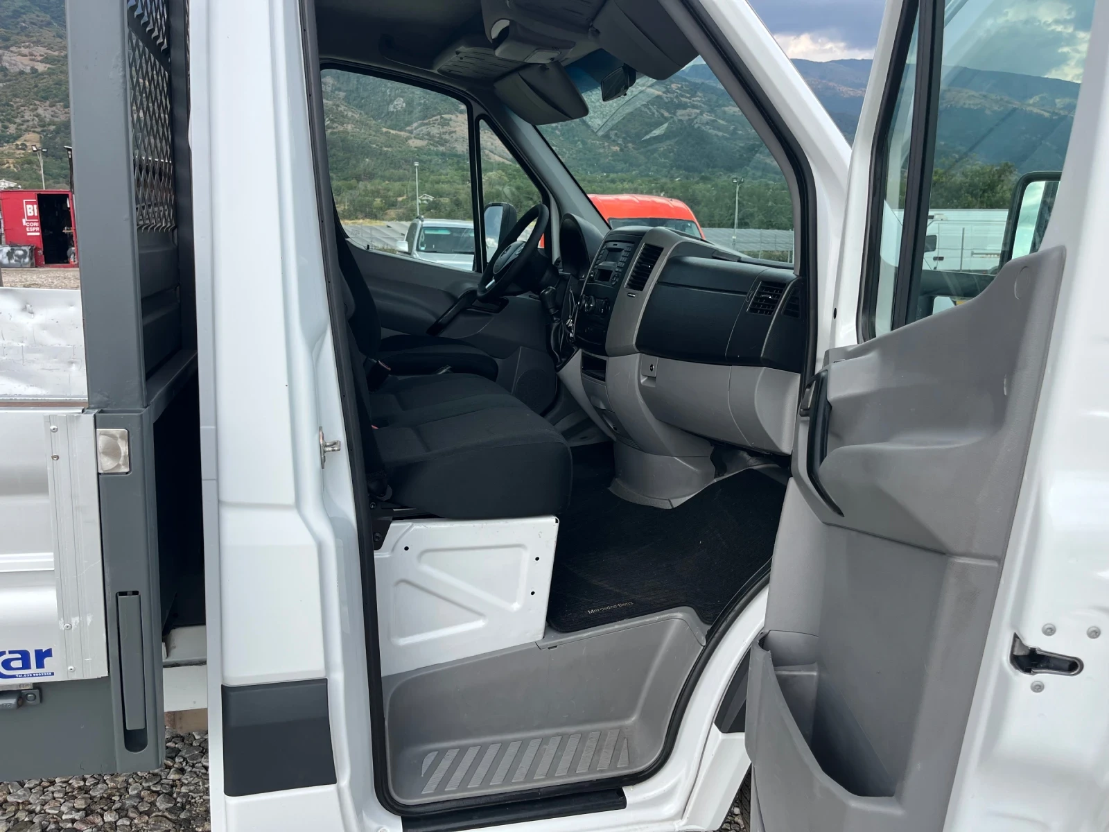 Mercedes-Benz Sprinter 414 ИТАЛИЯ КЛИМА 4.45М УНИКАТ ЗА ЦЕНИТЕЛИ, снимка 8 - Бусове и автобуси - 55656851