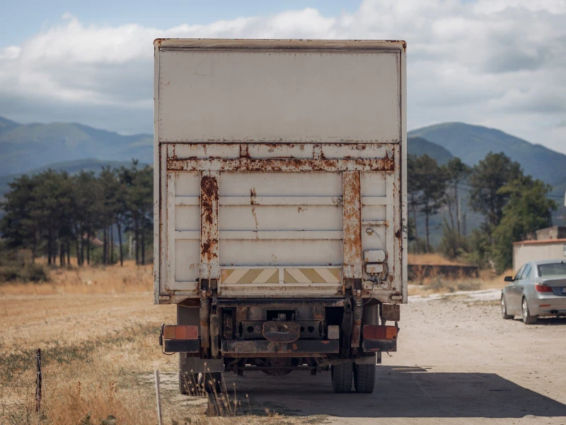 Mercedes-Benz 814 НА ЧАСТИ, снимка 5 - Камиони - 51289188