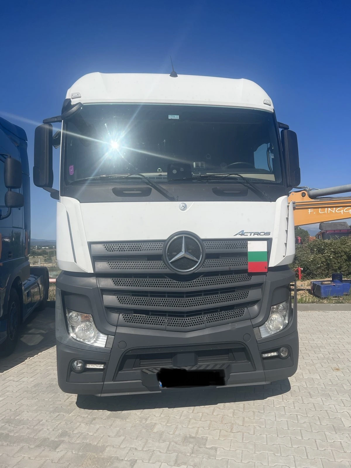 Mercedes-Benz Actros  - изображение 2