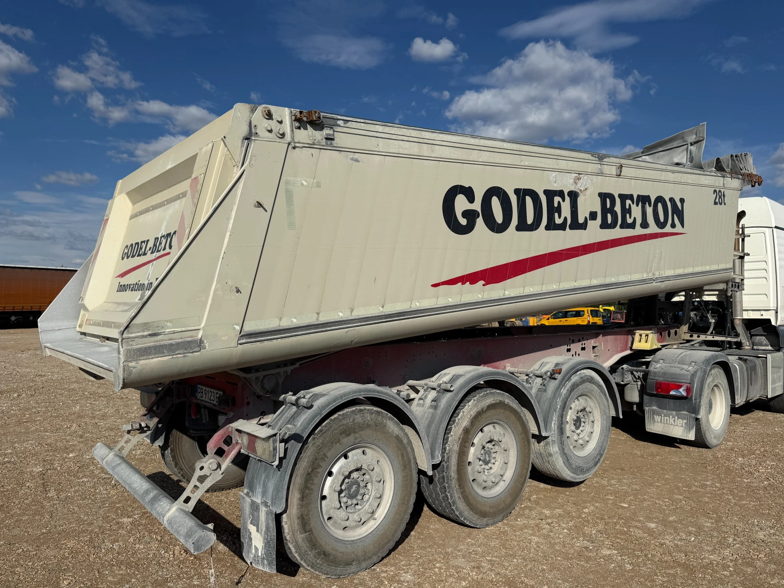 Man Tgx 18.510 4х4 КОМПОЗИЦИЯ SCHMITZ, снимка 14 - Камиони - 56258376