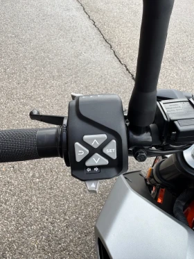 Ktm Duke 390-LED-DIGITAL-ABS-КАТО НОВ-3900км., снимка 15