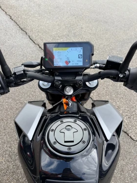 Ktm Duke 390-LED-DIGITAL-ABS-КАТО НОВ-3900км., снимка 14