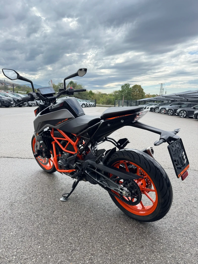 Ktm Duke 390-LED-DIGITAL-ABS-КАТО НОВ-3900км., снимка 4 - Мотоциклети и мототехника - 51755917