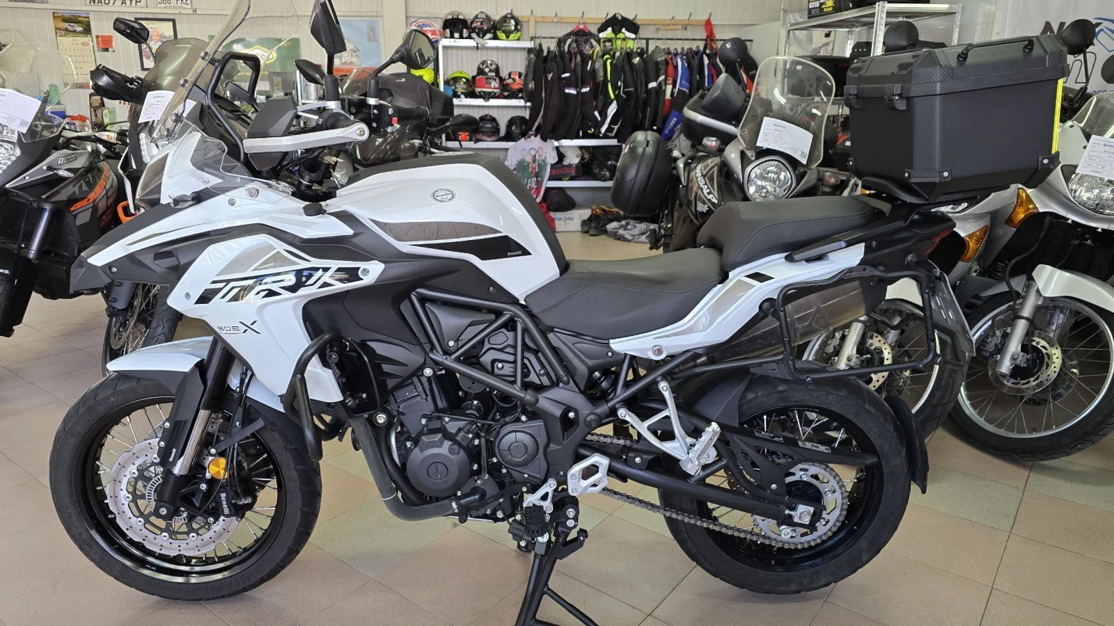 Benelli 500 TRK ABS TCS ! А2 кат.Лизинг !, снимка 7 - Мотоциклети и мототехника - 54969747