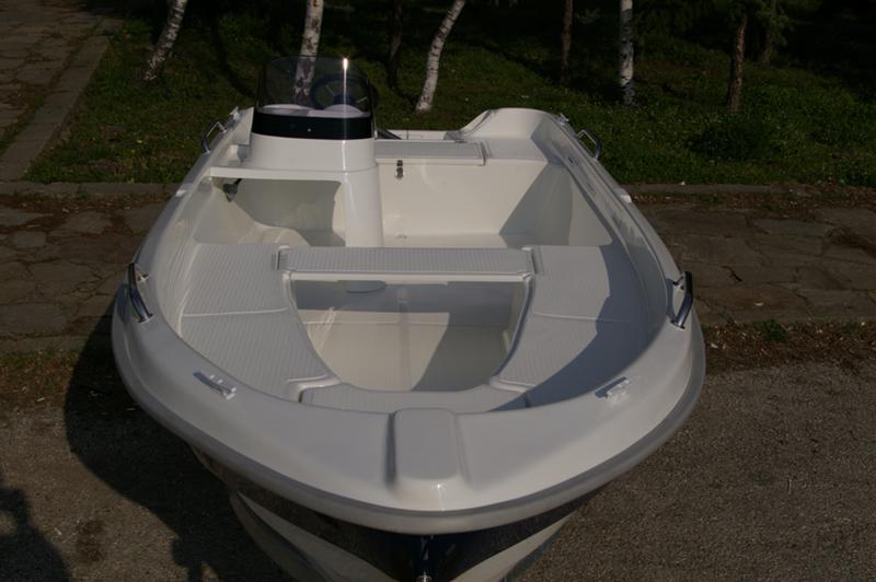 Лодка Собствено производство MEGGACRAFT 390 SPORT, снимка 16 - Воден транспорт - 9174200
