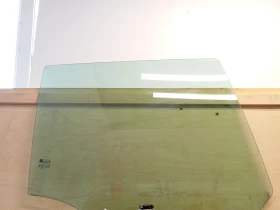 Стъкло задно дясно Опел Зафира 1.9д