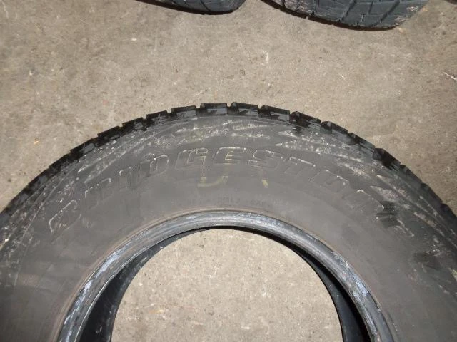 Гуми Всесезонни 265/70R16, снимка 2 - Гуми и джанти - 9182548