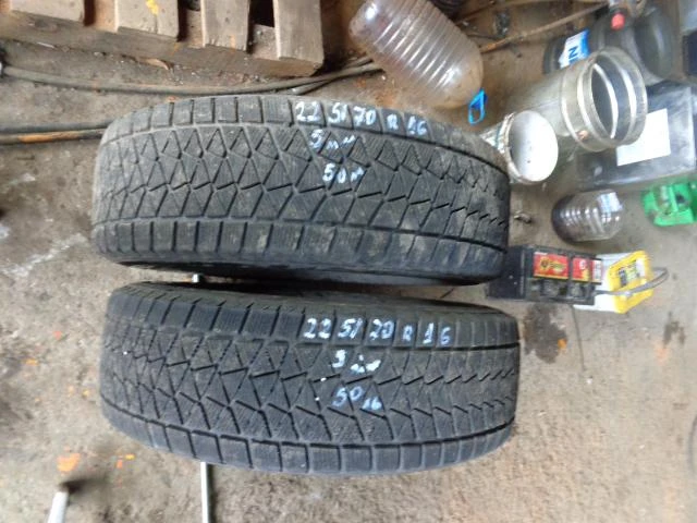 Гуми Зимни 225/70R16, снимка 3 - Гуми и джанти - 20228399