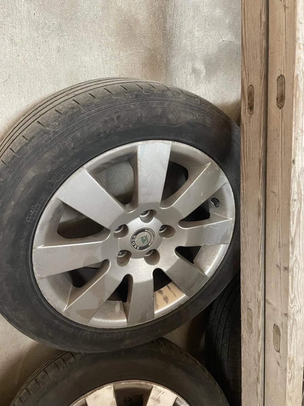 ���� � ������ 205/55R16 �� Skoda | Mobile.bg � ����������� 3