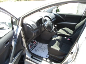 Toyota Corolla verso 2.2/ДИЗЕЛ/136кс./6-СКОРОСТИ/КАТО НОВА/, снимка 9