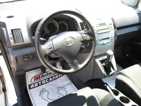Toyota Corolla verso 2.2/ДИЗЕЛ/136кс./6-СКОРОСТИ/КАТО НОВА/, снимка 10
