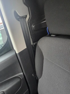 Opel Combo 1.5TDI-AВТОМАТ, снимка 11