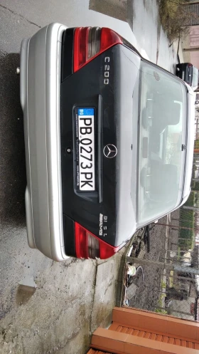 Mercedes-Benz C 200, снимка 3