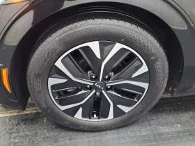 Kia EV6 * LAND W/GT LINE PKG * CARFAX * , снимка 17