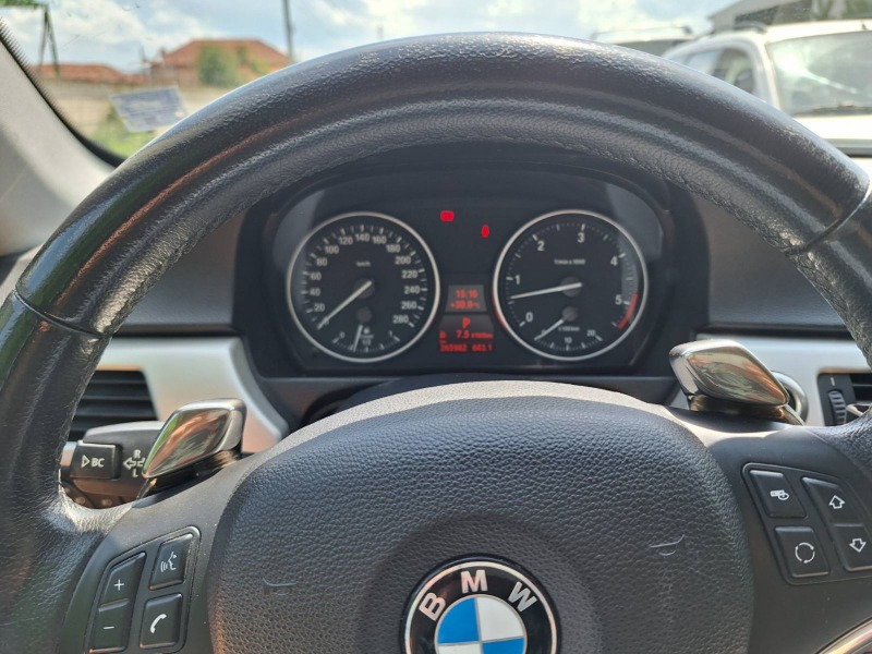 BMW 330, снимка 12 - Автомобили и джипове - 46009294