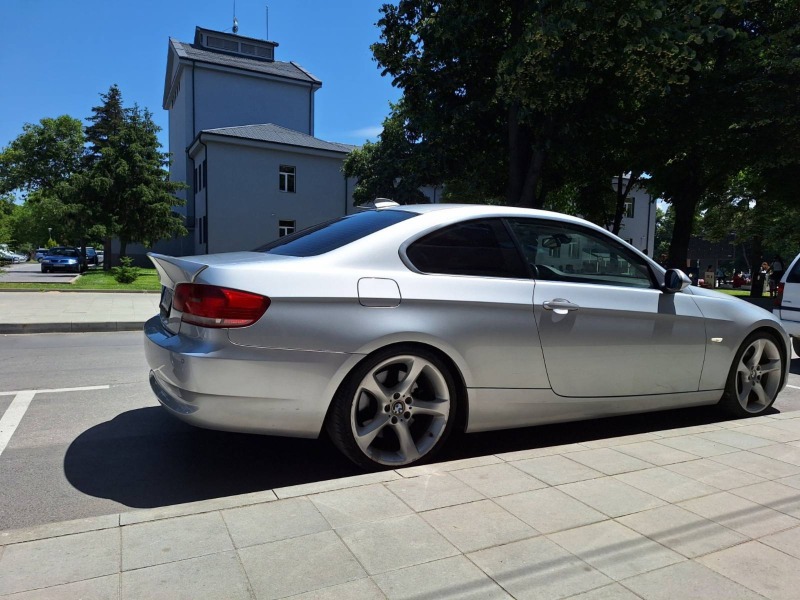 BMW 330, снимка 7 - Автомобили и джипове - 46009294