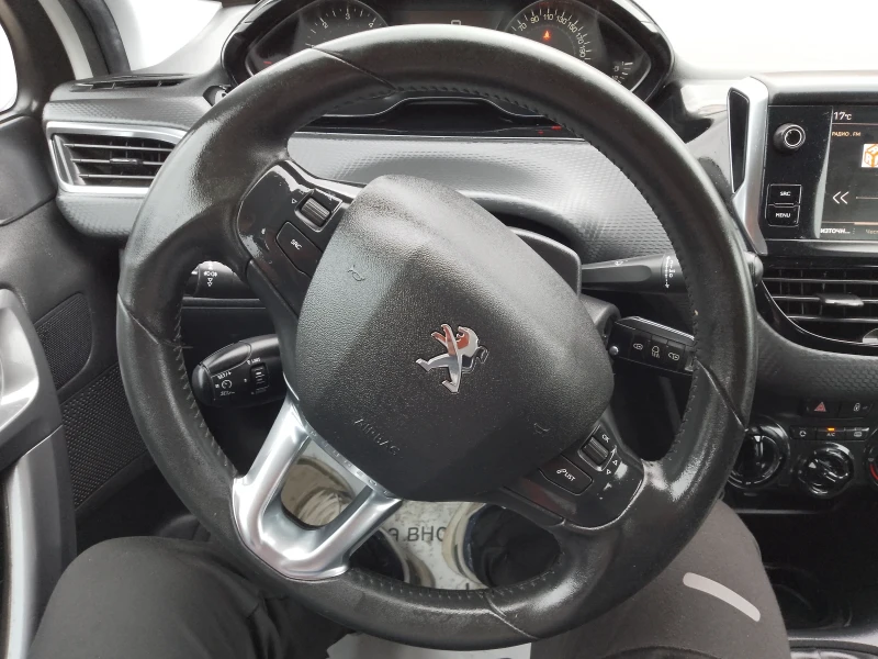 Peugeot 2008 1.5 HDI/FACELIFT/ОБСЛУЖЕНА, снимка 12 - Автомобили и джипове - 47286904