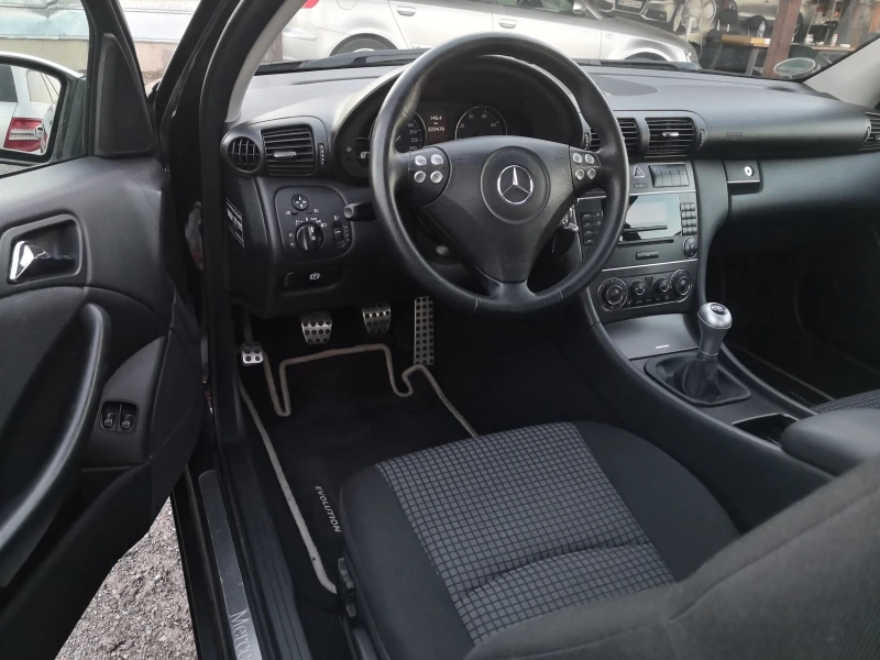 Mercedes-Benz C 180 i Kompressor Sportcoupe, снимка 7 - Автомобили и джипове - 47639429