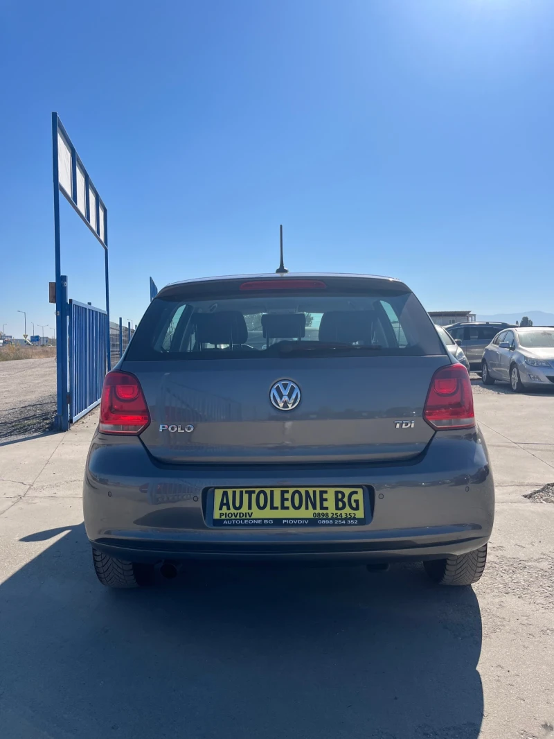 VW Polo 1.6 TDi, снимка 5 - Автомобили и джипове - 47709671