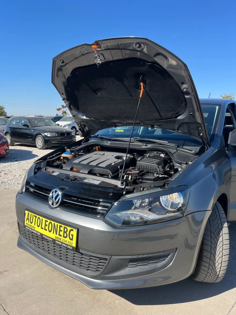 VW Polo 1.6 TDi, снимка 16 - Автомобили и джипове - 47709671