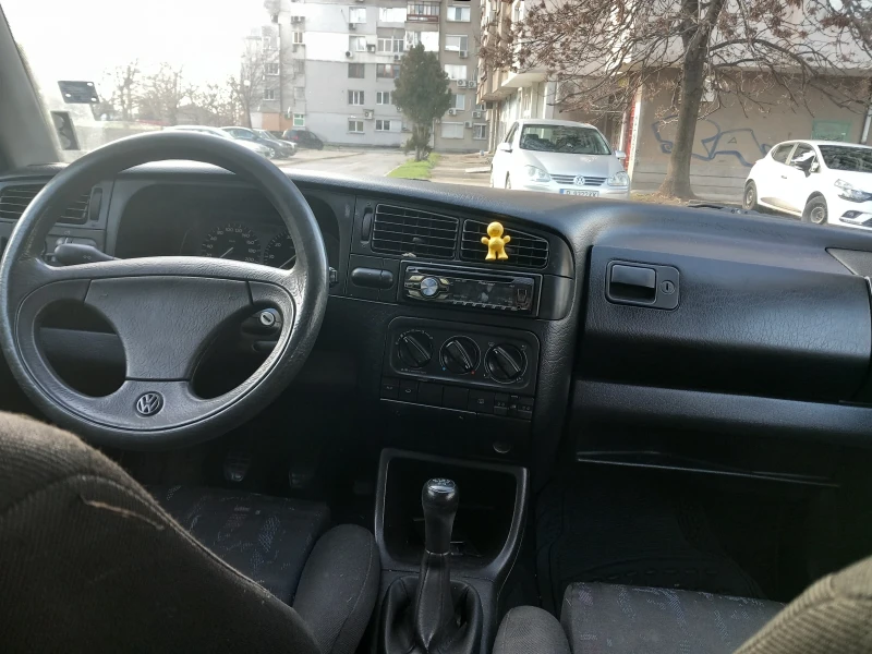 VW Golf, снимка 4 - Автомобили и джипове - 48793523