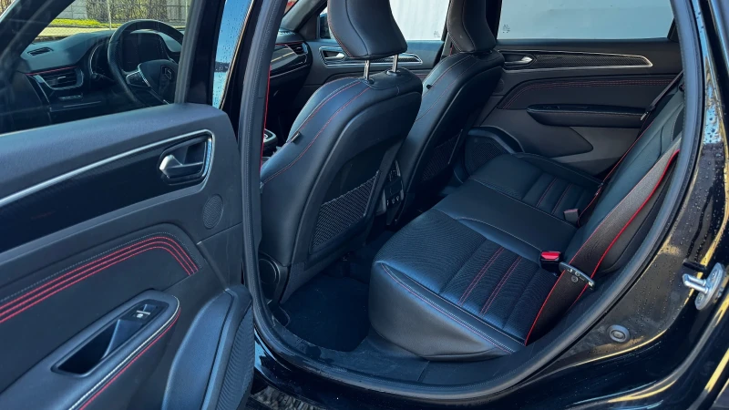 Renault Arkana 1.3 RS LINE 140KC, снимка 12 - Автомобили и джипове - 49183462