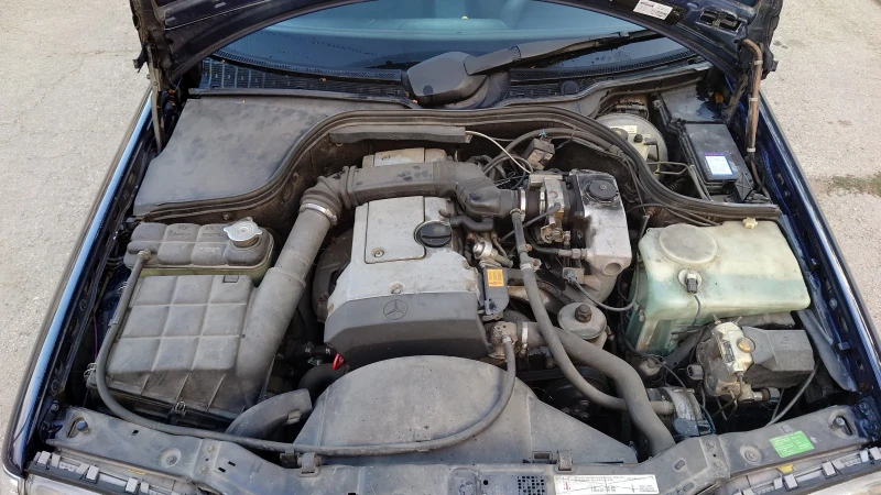 Mercedes-Benz C 180, снимка 15 - Автомобили и джипове - 51342600