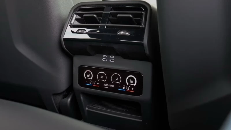 BMW M5, снимка 11 - Автомобили и джипове - 51200271