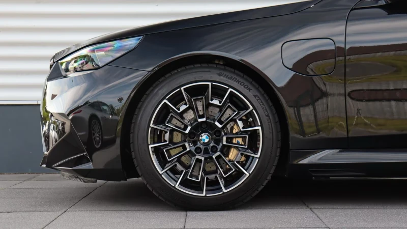 BMW M5, снимка 3 - Автомобили и джипове - 51200271