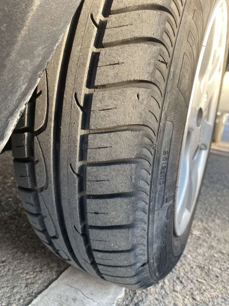 VW Golf, снимка 15 - Автомобили и джипове - 51524163