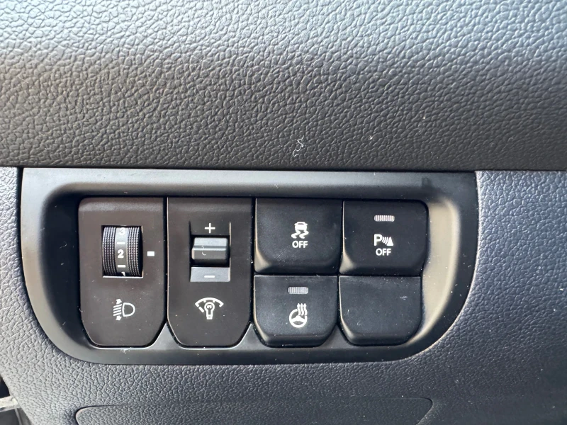 Kia Rio 1.4 16V Swiss, снимка 14 - Автомобили и джипове - 51568668