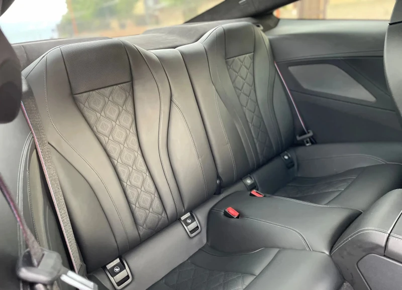 BMW M8 Competition, снимка 8 - Автомобили и джипове - 52565304