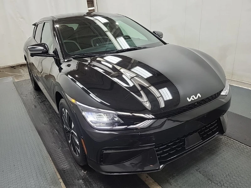 Kia EV6 * LAND W/GT LINE PKG * CARFAX * , снимка 2 - Автомобили и джипове - 53038847