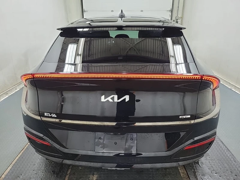 Kia EV6 * LAND W/GT LINE PKG * CARFAX * , снимка 6 - Автомобили и джипове - 53038847