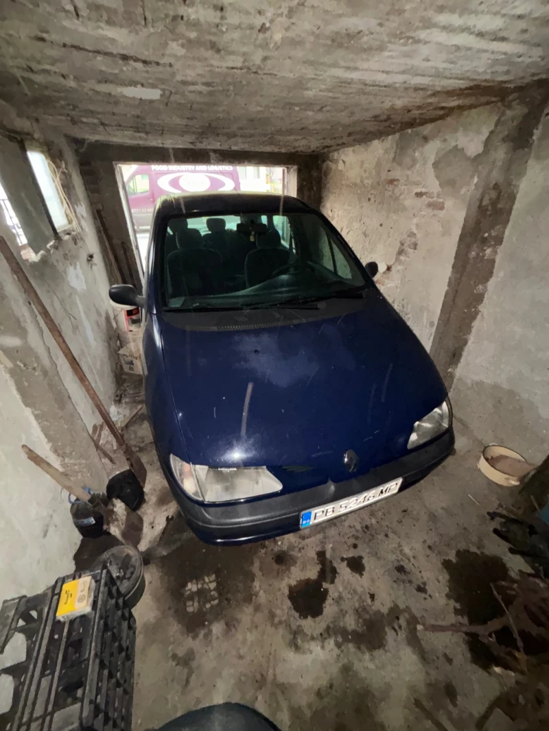 Renault Megane, снимка 8 - Автомобили и джипове - 53125016
