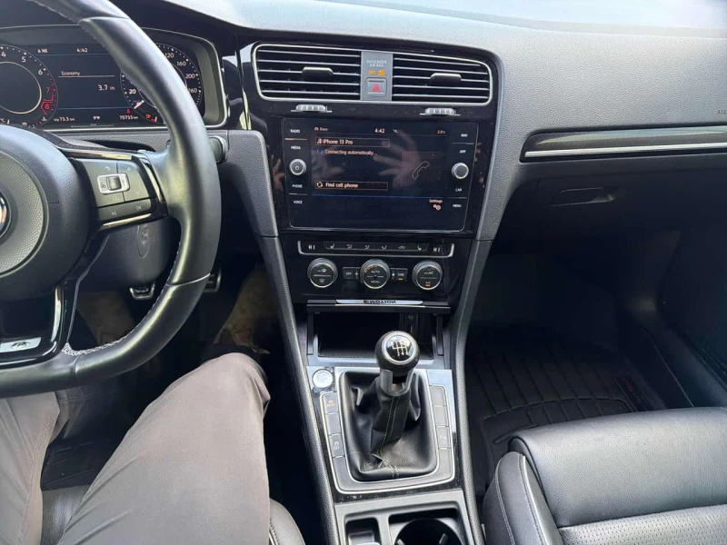 VW Golf * R* CARFAX * ДИГИТАЛНО ТАБЛО* ПОДГРЕВ* , снимка 9 - Автомобили и джипове - 53558954