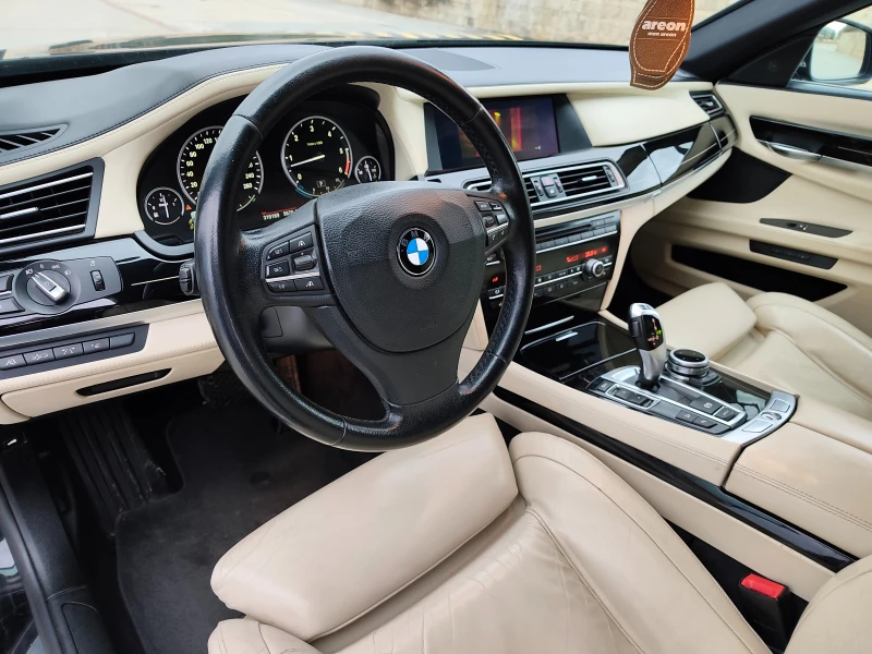 BMW 740 Xdrive, снимка 11 - Автомобили и джипове - 53579653