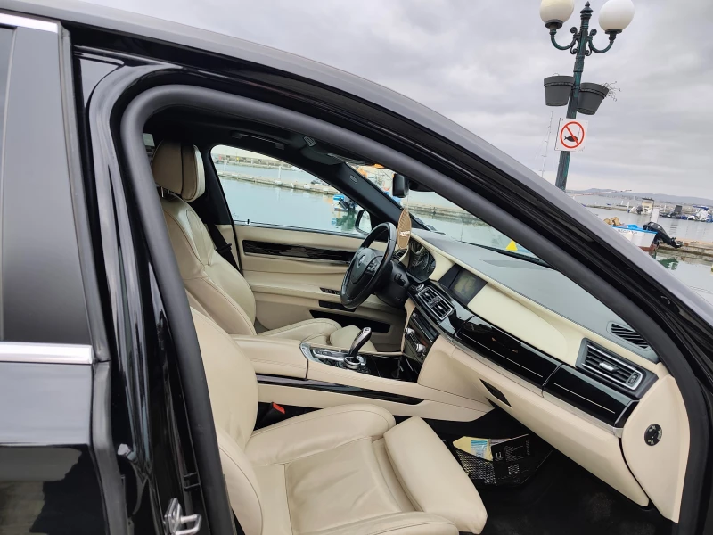 BMW 740 Xdrive, снимка 14 - Автомобили и джипове - 53579653
