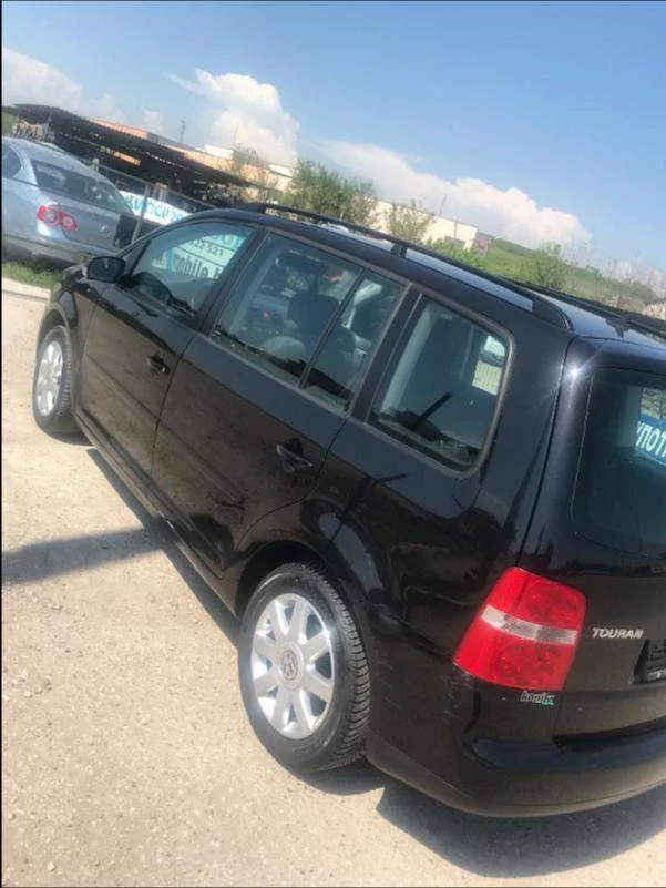 VW Touran 2.0 136 к На Части, снимка 5 - Автомобили и джипове - 34595873