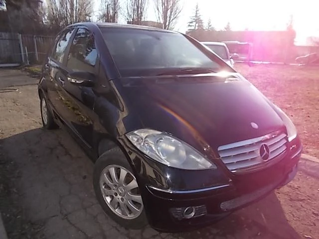 Mercedes-Benz A 150 1.5 i - изображение 2