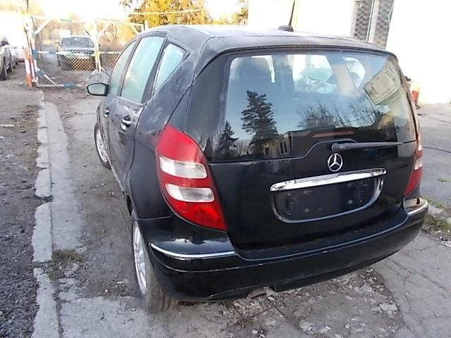 Mercedes-Benz A 150 1.5 i - изображение 3