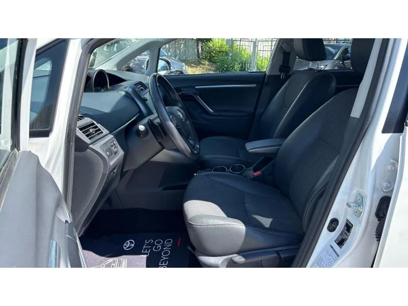 Toyota Verso 1.8P STYLE CVT, снимка 12 - Автомобили и джипове - 55372634