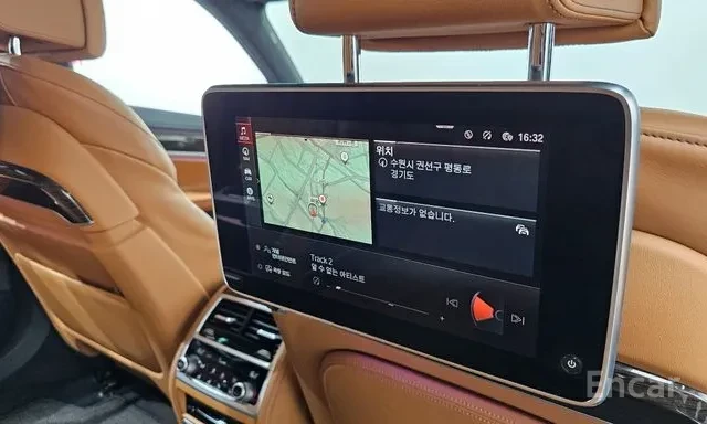 BMW 730 D xDrive Design Pure Excellence , снимка 10 - Автомобили и джипове - 55783108