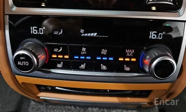 BMW 730 D xDrive Design Pure Excellence , снимка 11 - Автомобили и джипове - 55783108