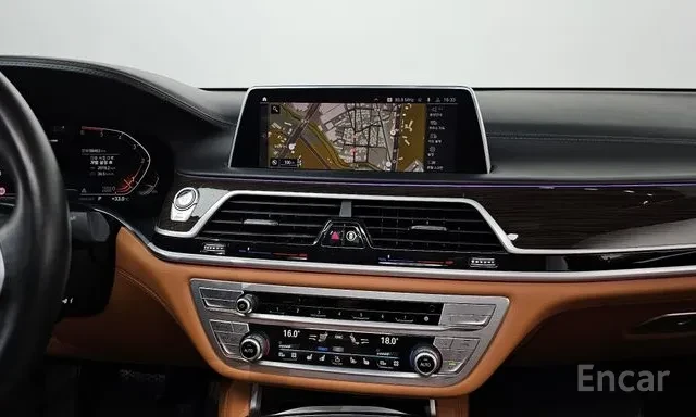 BMW 730 D xDrive Design Pure Excellence , снимка 9 - Автомобили и джипове - 55783108