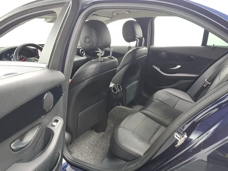 Mercedes-Benz C 200, снимка 11 - Автомобили и джипове - 55842014